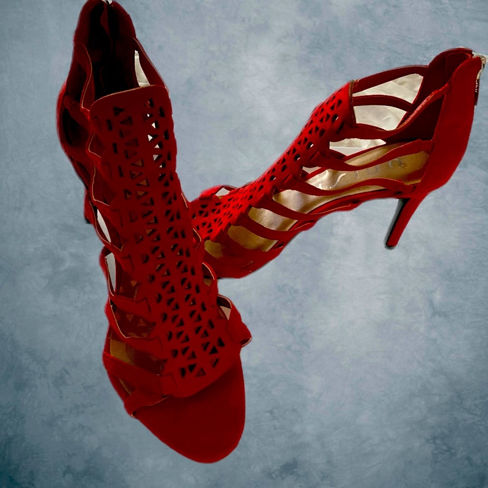 Unisa brand open toe red sexy heels. Never worn size 7.5